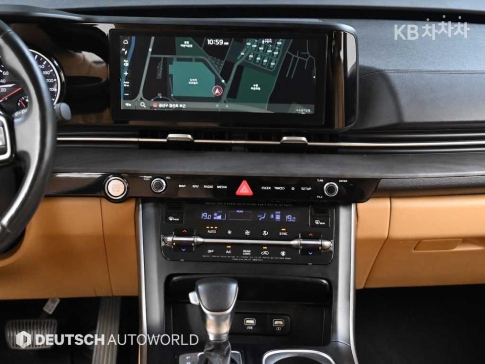 Kia Carnival — miniaturë 14