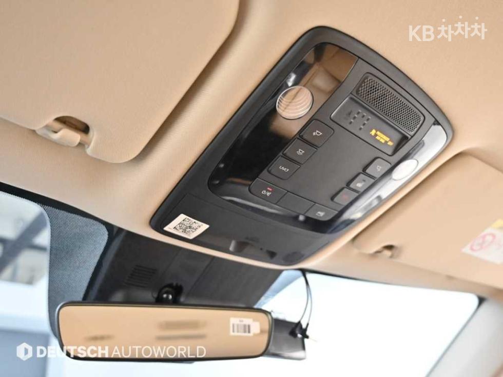 Kia Carnival — miniaturë 18