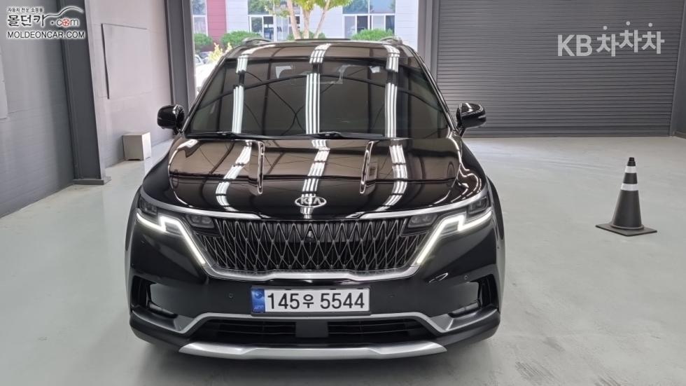Kia Carnival — miniaturë 3