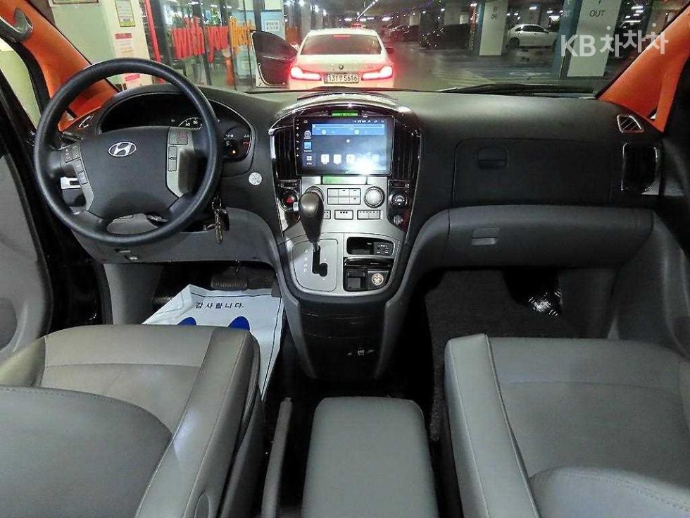 Hyundai Starex — miniaturë 10