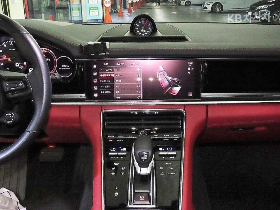 Porsche Panamera — miniaturë 11