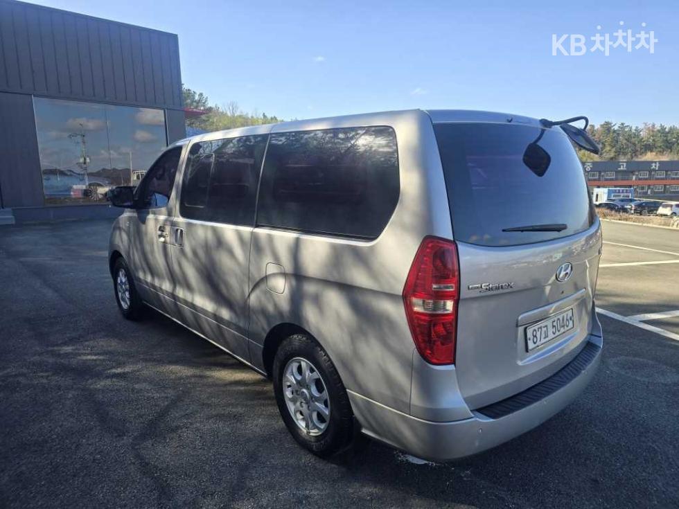 Hyundai Starex — miniaturë 4