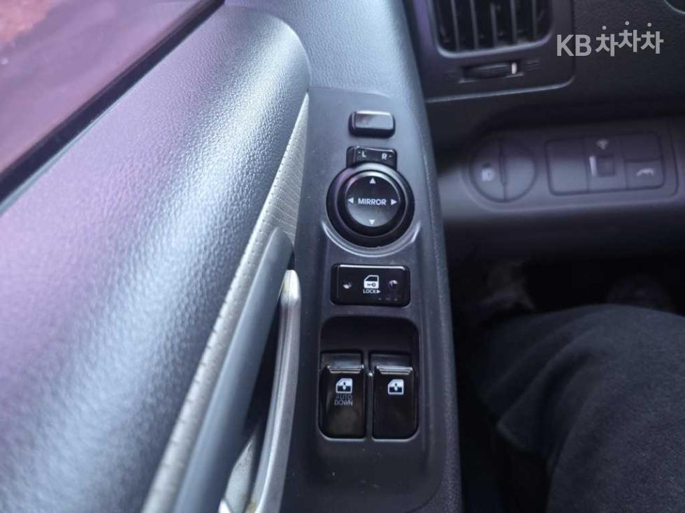 Hyundai Starex — miniaturë 12
