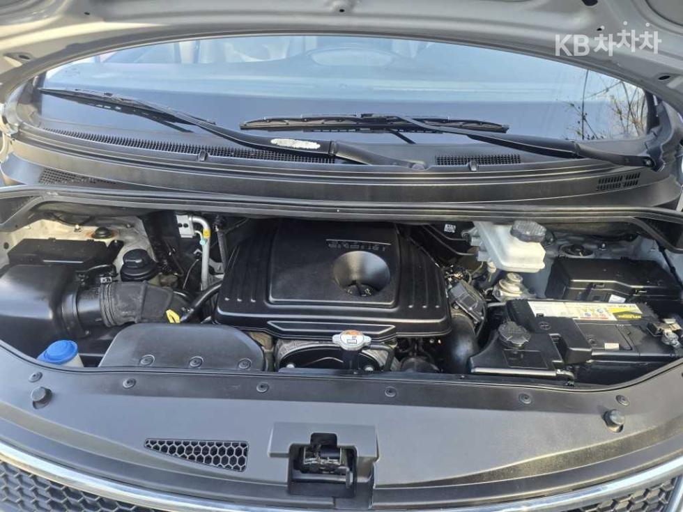 Hyundai Starex — miniaturë 18