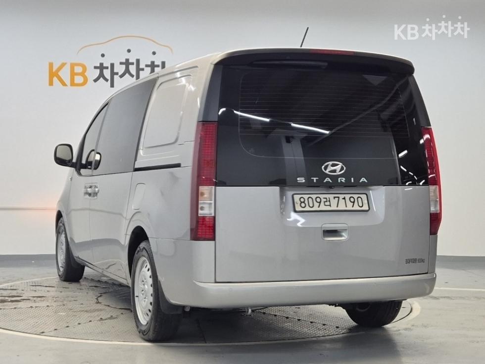 Hyundai Staria — miniaturë 2