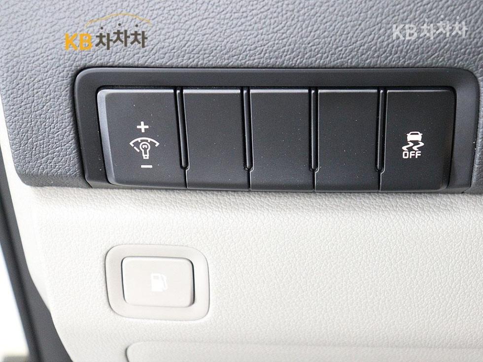Kia Carnival — miniaturë 12