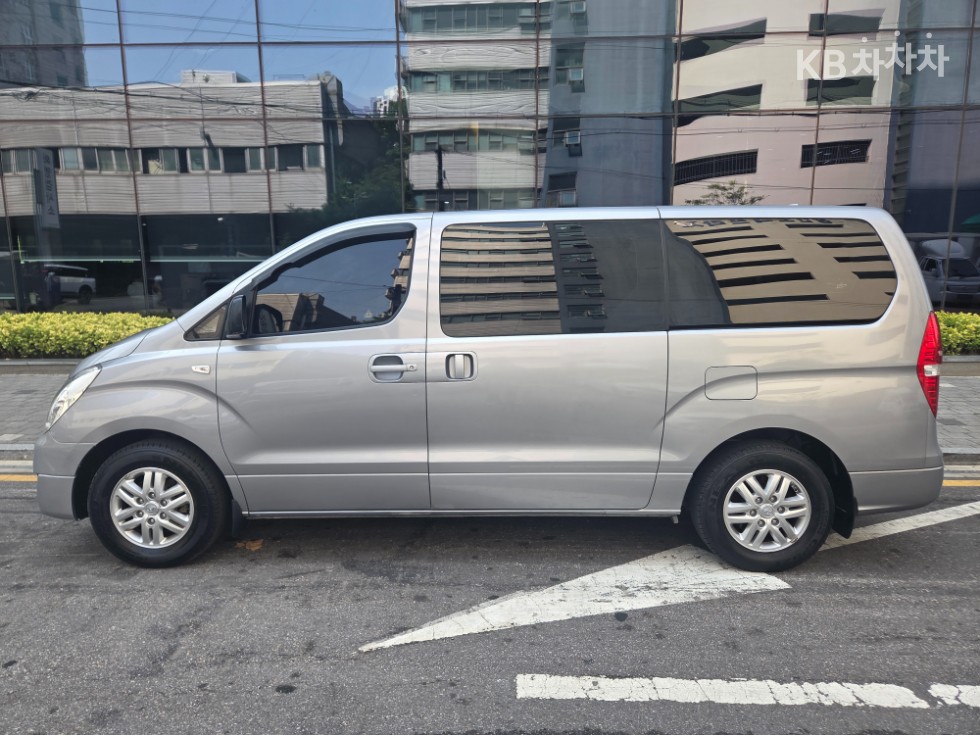 Hyundai Starex — miniaturë 3