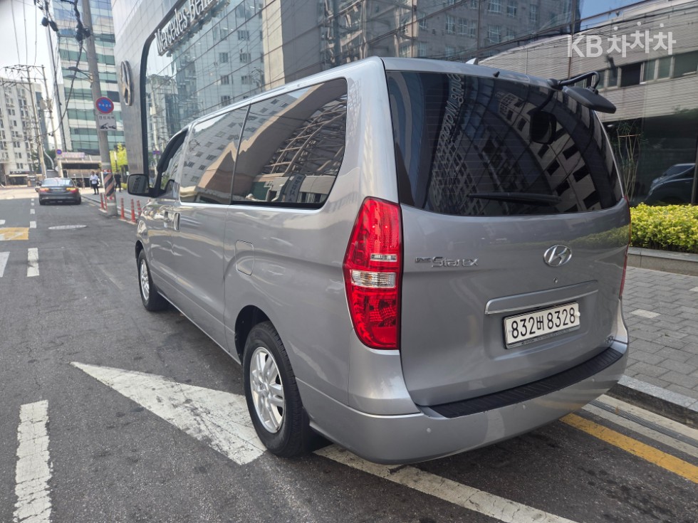 Hyundai Starex — miniaturë 4