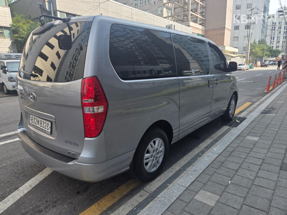 Hyundai Starex — miniaturë 6