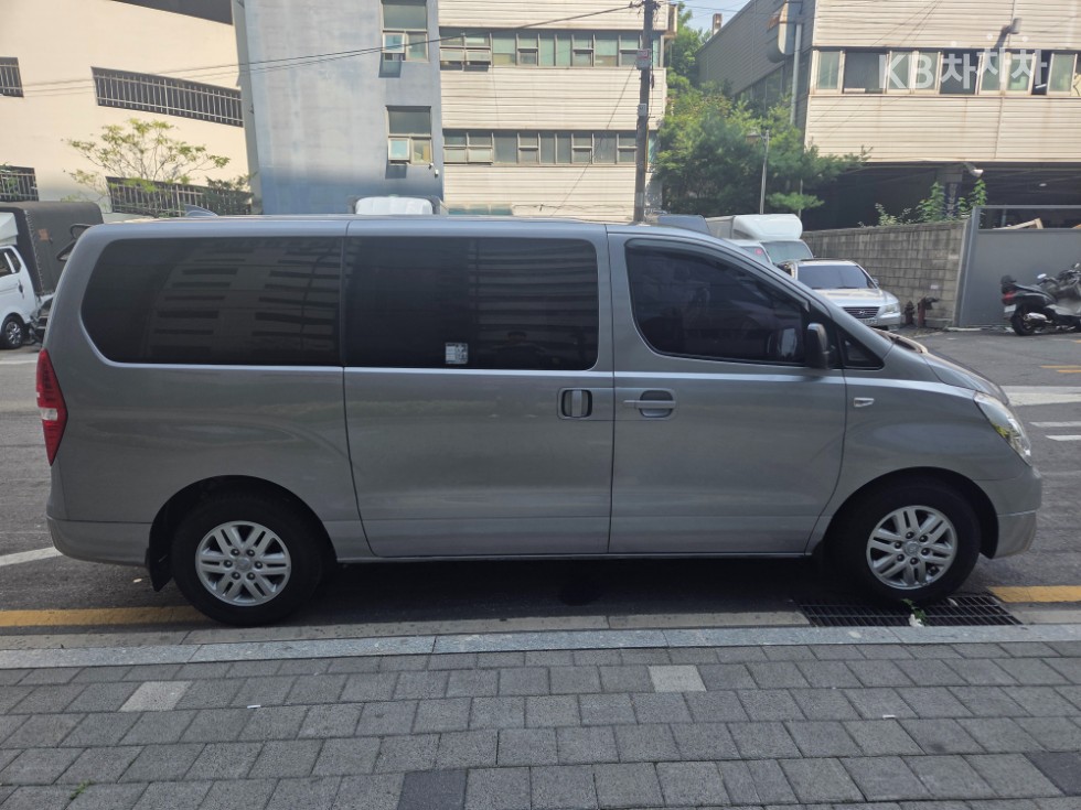 Hyundai Starex — miniaturë 7