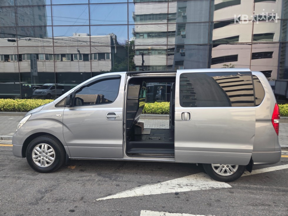 Hyundai Starex — miniaturë 10