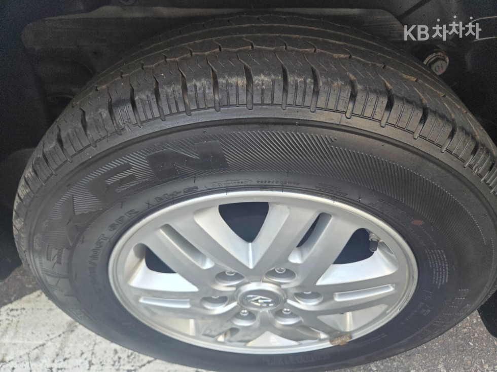 Hyundai Starex — miniaturë 14