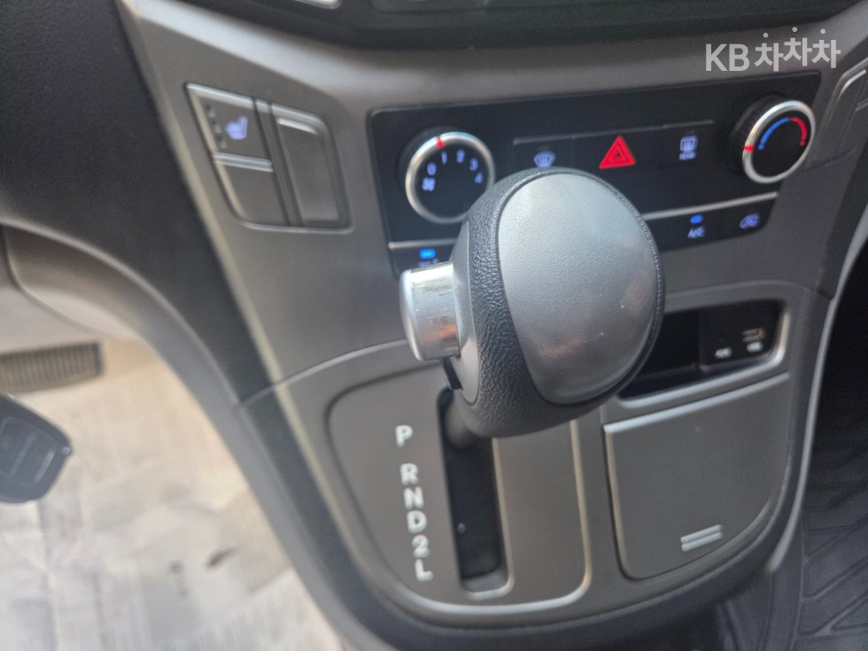 Hyundai Starex — miniaturë 22