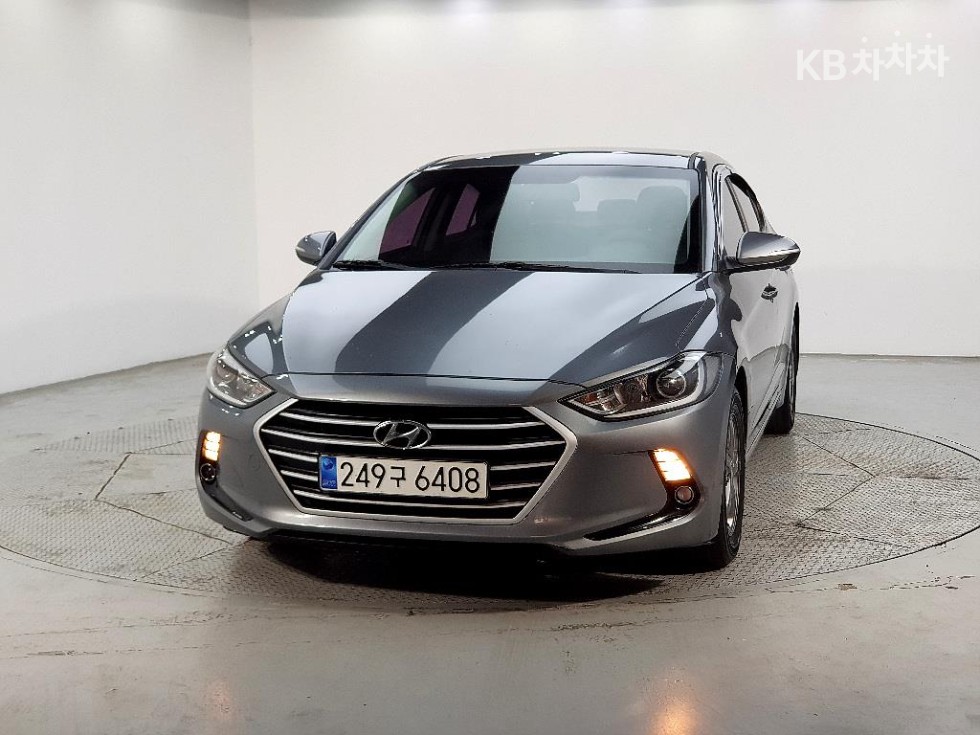 Hyundai Avante — miniaturë 2