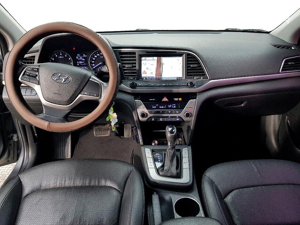 Hyundai Avante — miniaturë 5