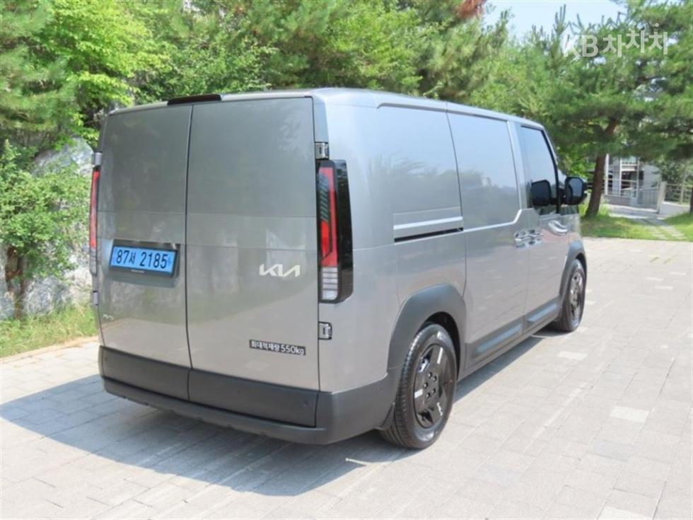 Kia PV5 — miniaturë 3