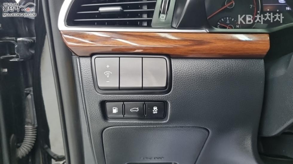 Kia K7 — miniaturë 15