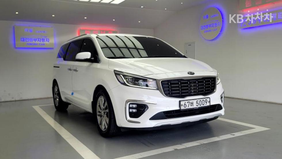 Kia Carnival — miniaturë 5