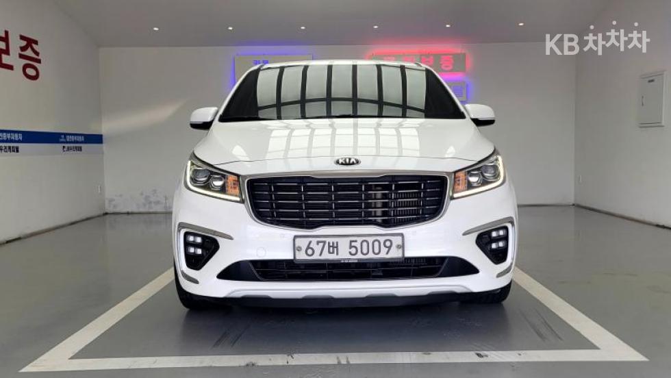 Kia Carnival — miniaturë 6