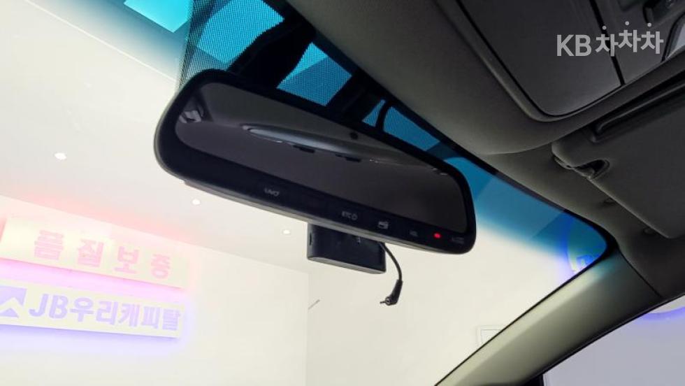 Kia Carnival — miniaturë 12