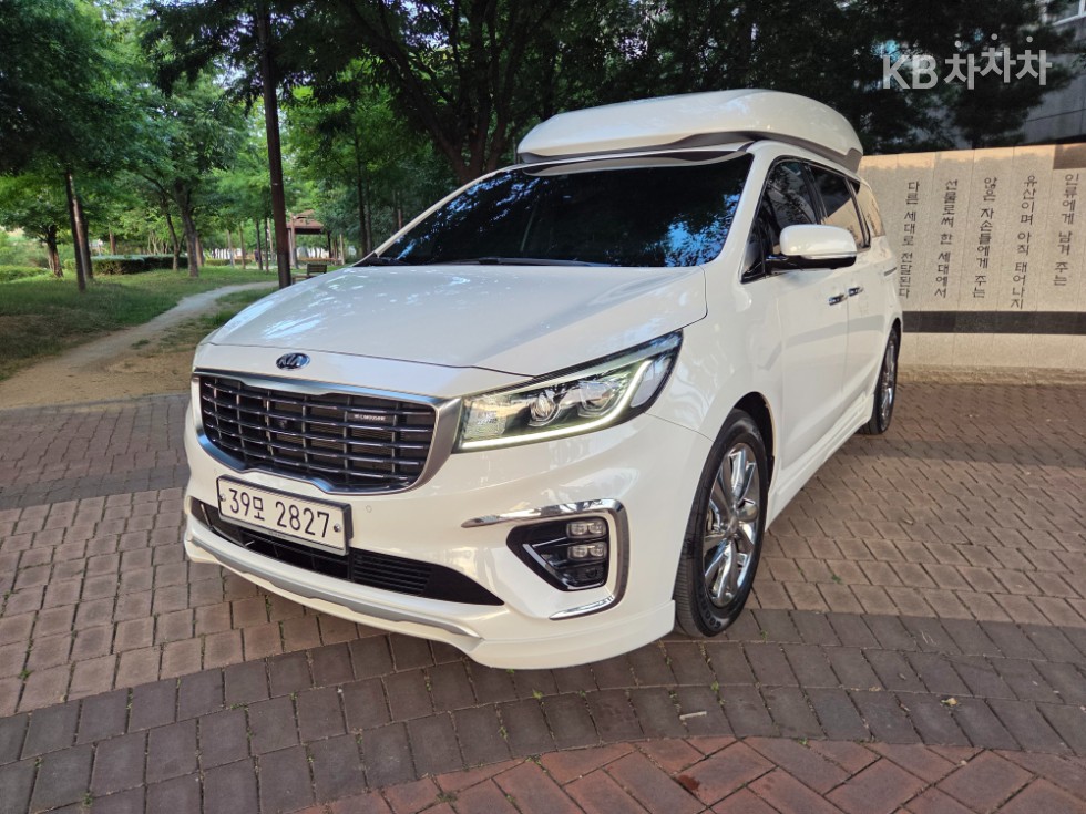 Kia Carnival — miniaturë 2