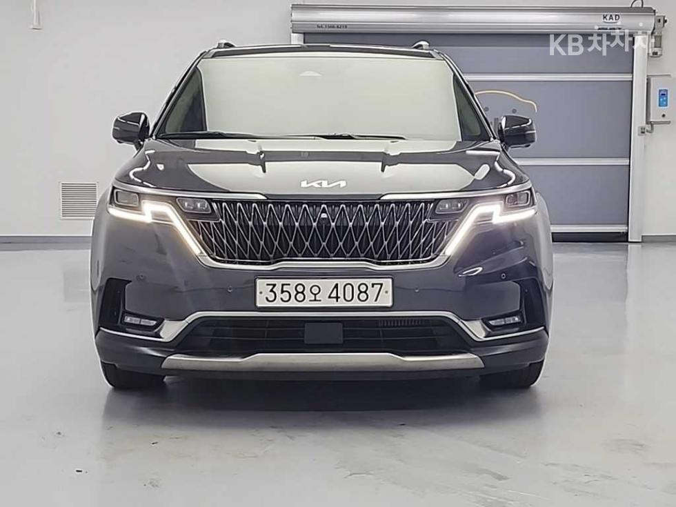 2022 Kia 4 photo