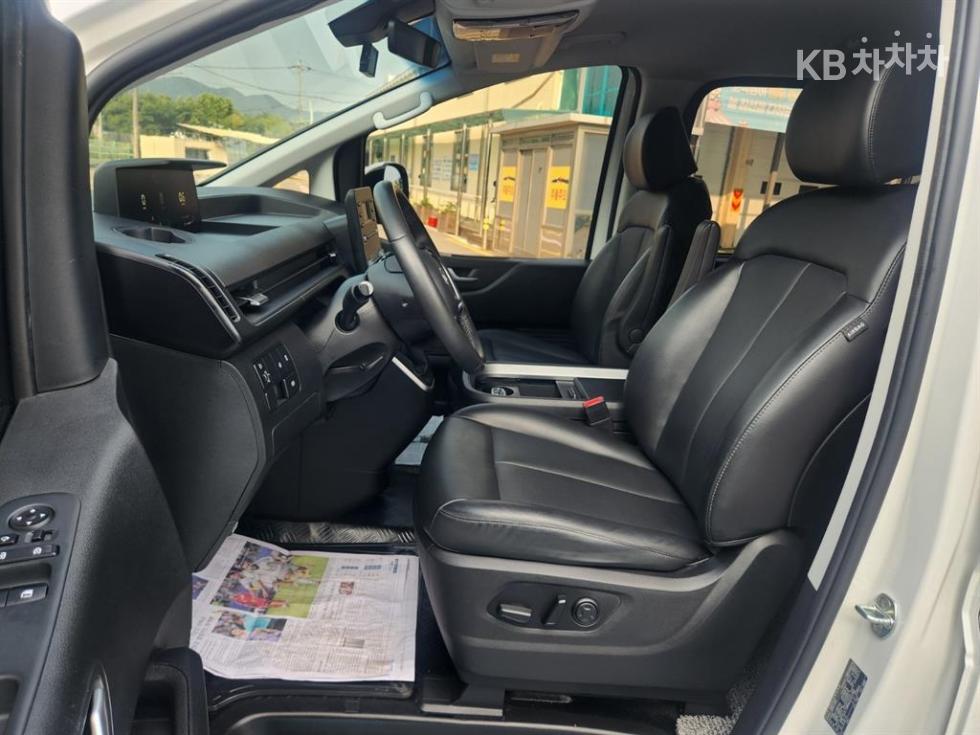 Hyundai Staria — miniaturë 10