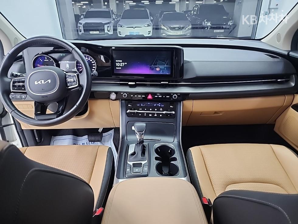 2022 Kia 4 photo