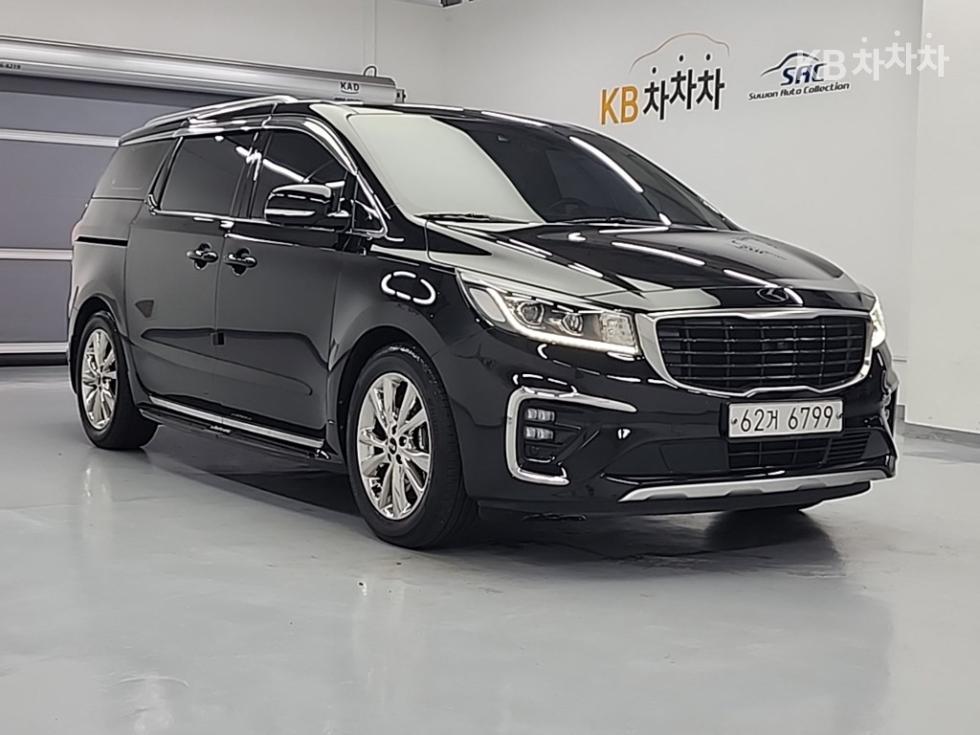 Kia Carnival — miniaturë 4