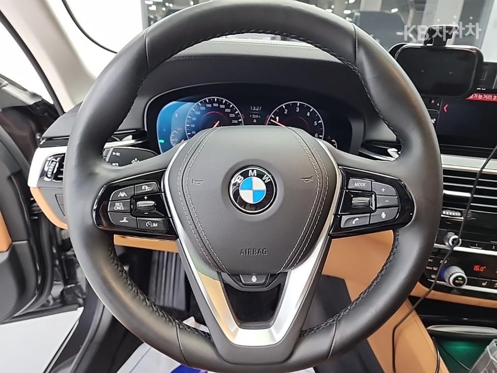 BMW 5er — miniaturë 9