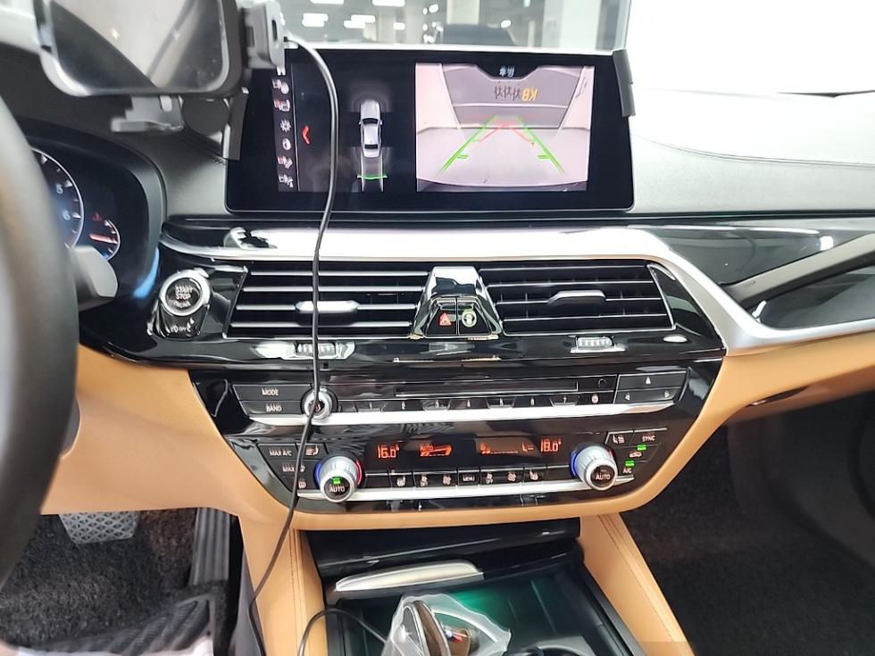 BMW 5er — miniaturë 10