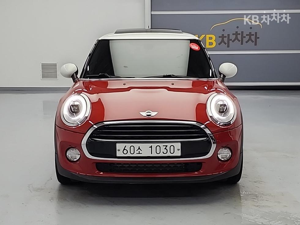 2018 MINI 3 photo
