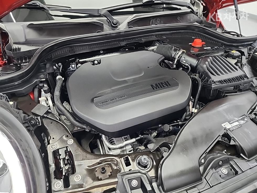 2018 MINI 3 photo