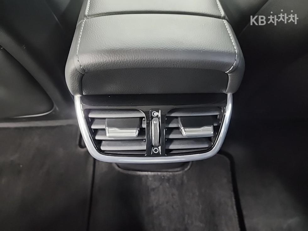Hyundai Grandeur — miniaturë 13