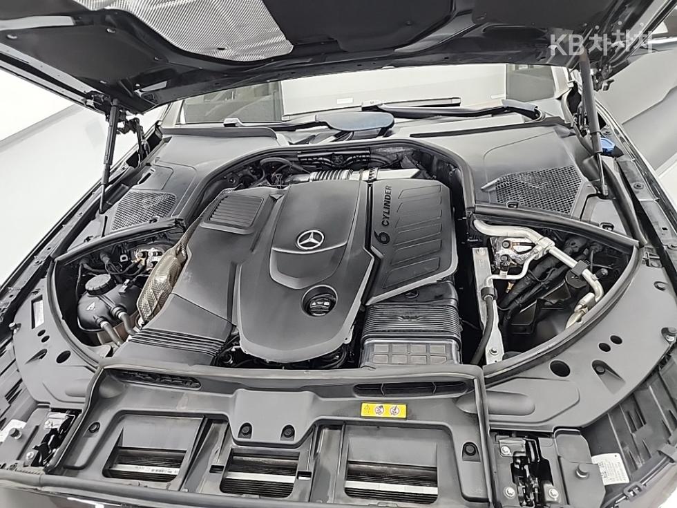 2021 Mercedes-Benz S photo