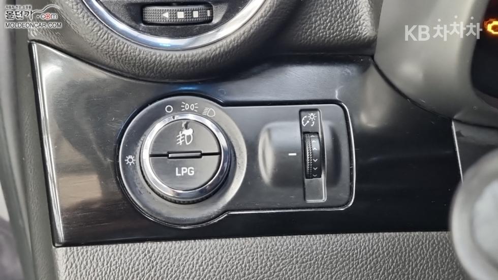 Chevrolet Orlando — miniaturë 16