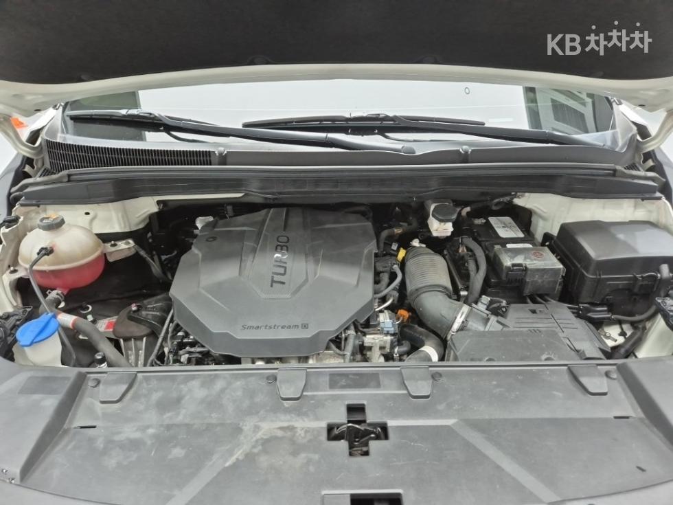 Kia Carnival — miniaturë 5