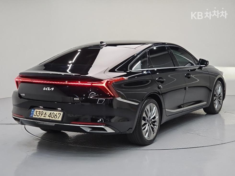 Kia K8 — miniaturë 4