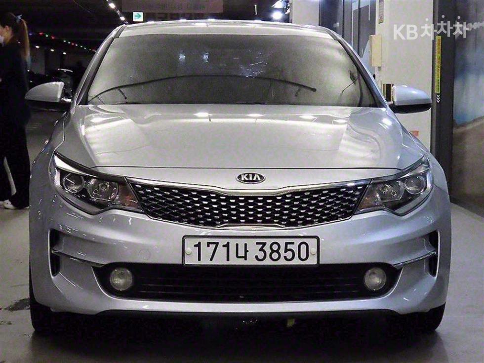 Kia K5 — miniaturë 2