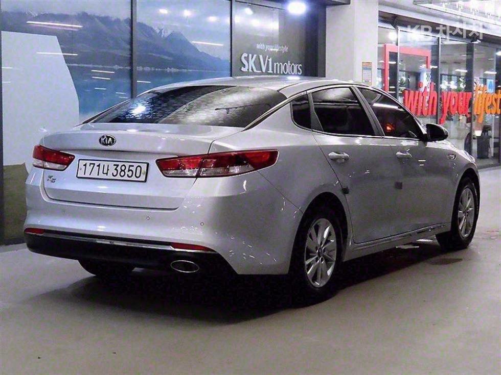 Kia K5 — miniaturë 4