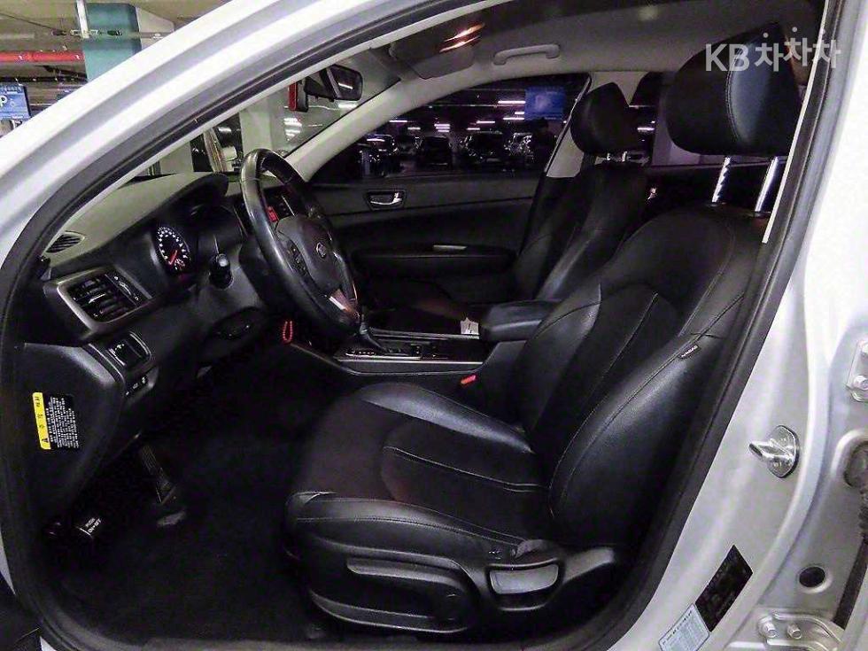 Kia K5 — miniaturë 6