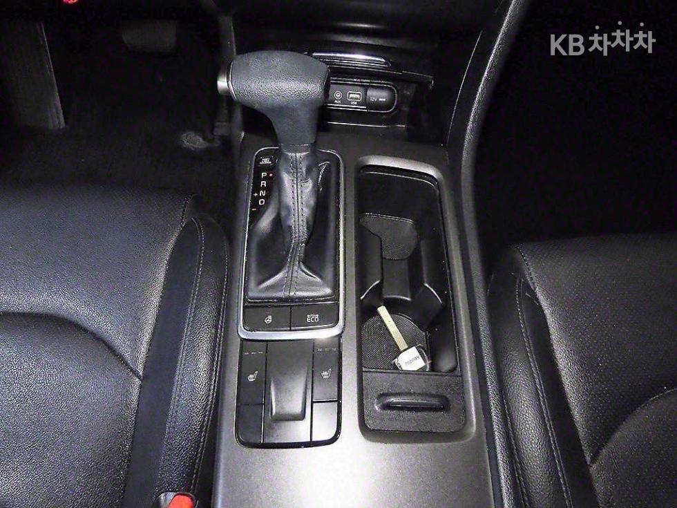 Kia K5 — miniaturë 12