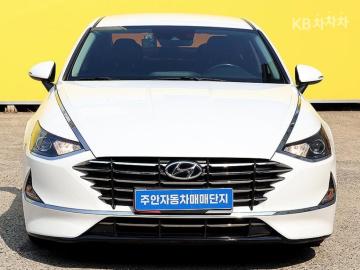 Hyundai Sonata 2.0 LPG 렌터카 — foto 1