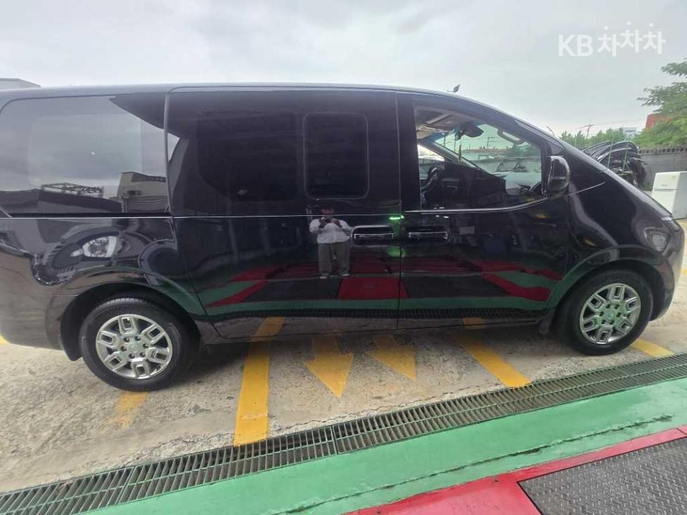 Hyundai Staria — miniaturë 5