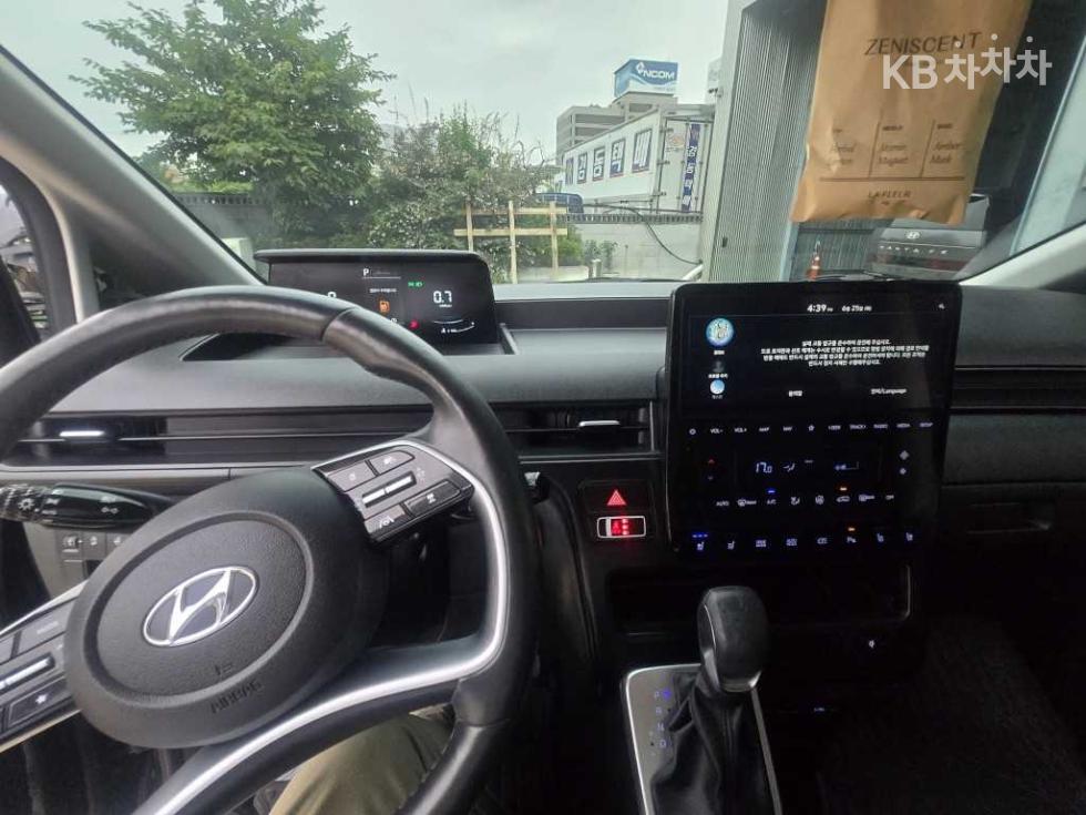 Hyundai Staria — miniaturë 8