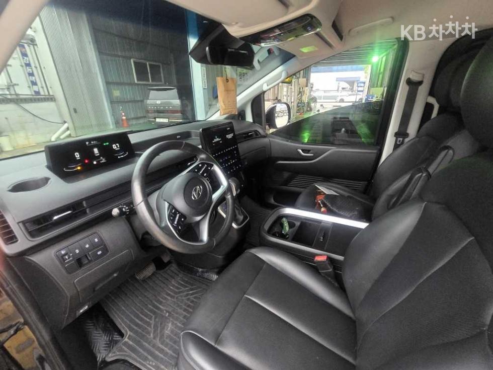 Hyundai Staria — miniaturë 11