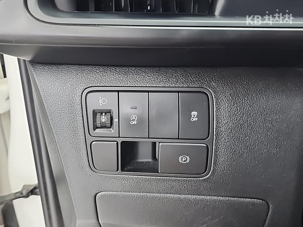 Hyundai Staria — miniaturë 14
