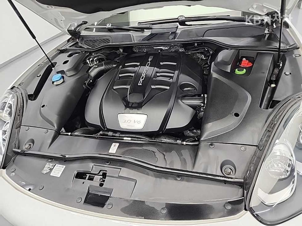 2016 Porsche (958) photo