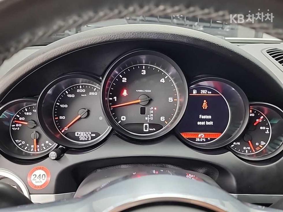 2016 Porsche (958) photo
