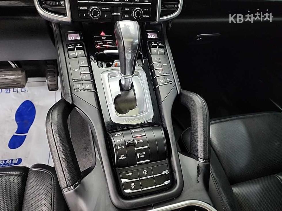 2016 Porsche (958) photo